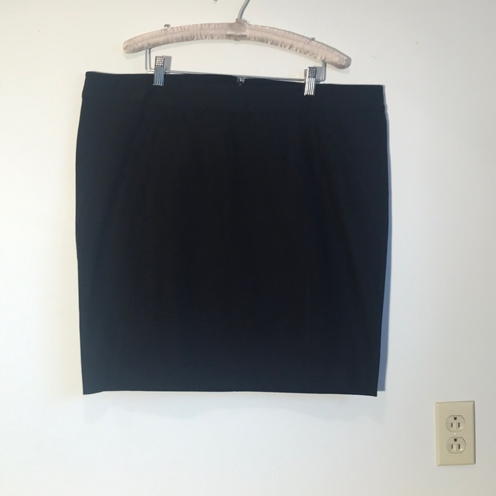 Ladies skirt